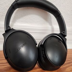 Bose Quiet Comfort Noise Cancelling Headphones